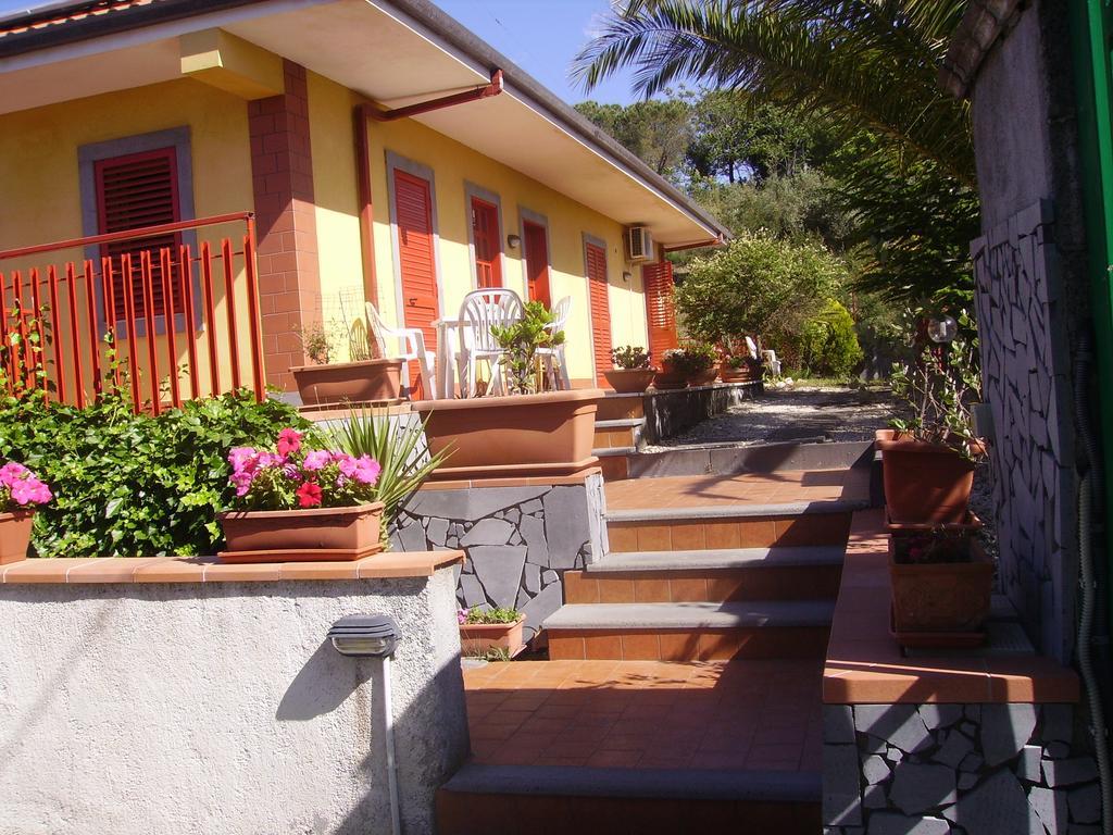 B&B Delia Trecastagni Exterior foto